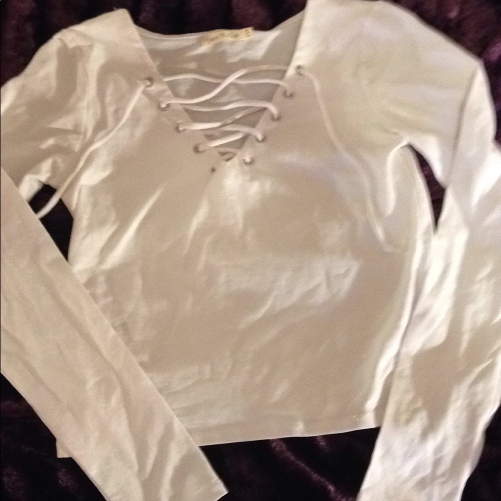 White body con lace up long sleeve crop top M